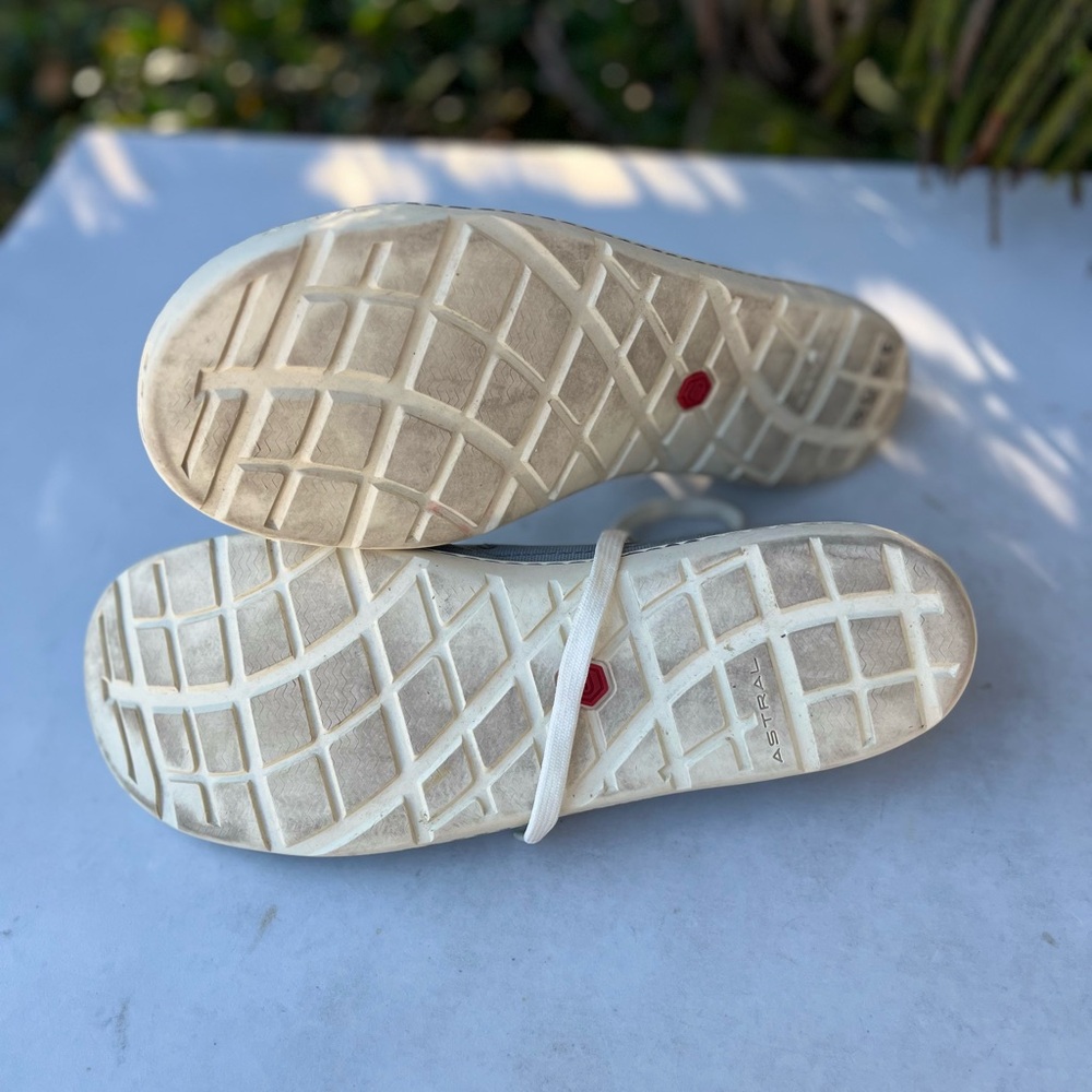 Astral Shoes Mens Size: 11 - Picture 7 of 7